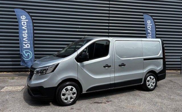 Renault Trafic image 1